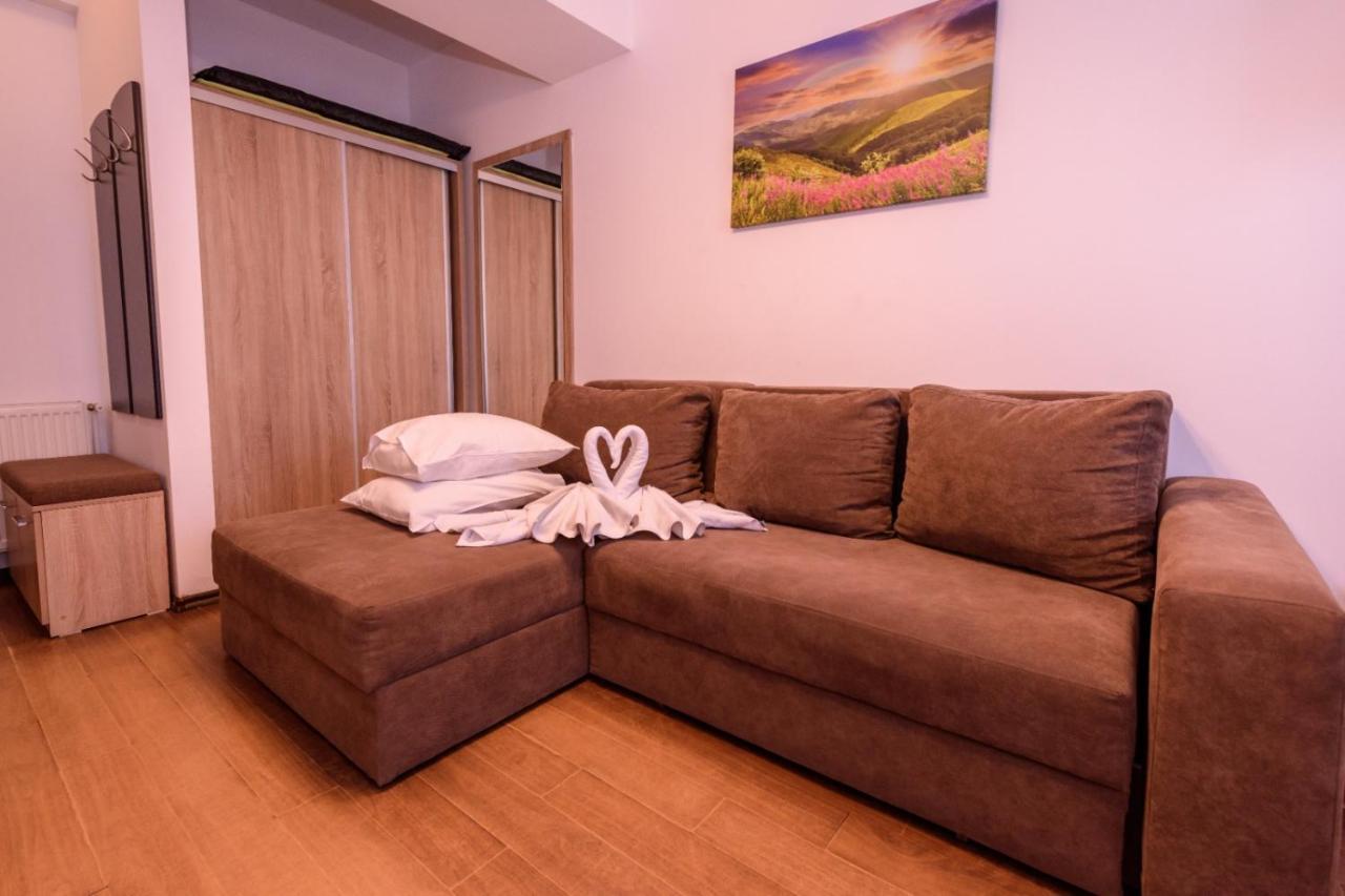 Ferienwohnung Theo Summerland Seaview Mamaia Exterior foto